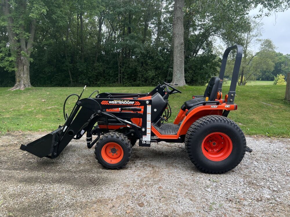 SOLD - Kubota B7510 Tractors Less Than 40 HP | Tractor Zoom