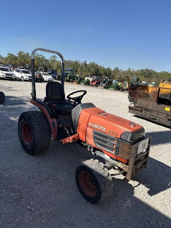 Image of Kubota B7510 equipment image 4