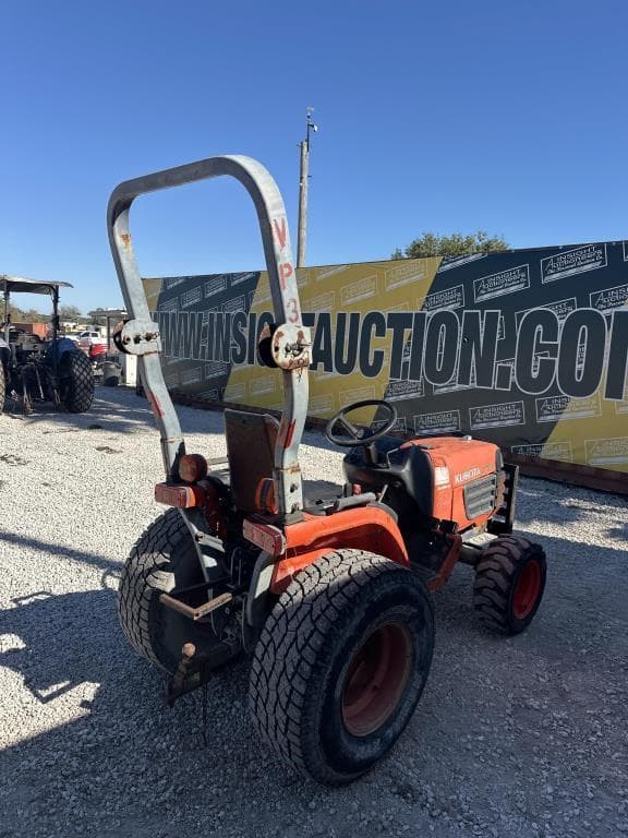 Image of Kubota B7510 equipment image 3