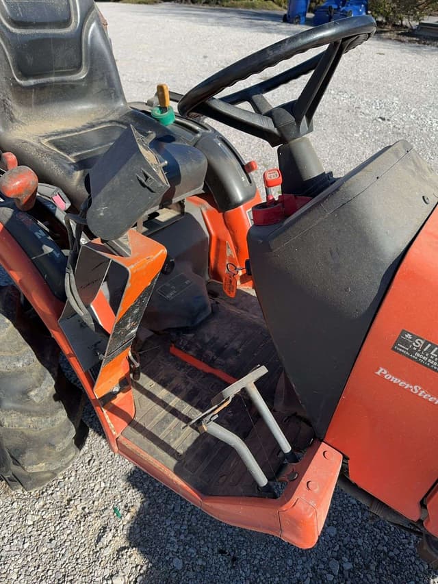 Image of Kubota B7510 equipment image 4