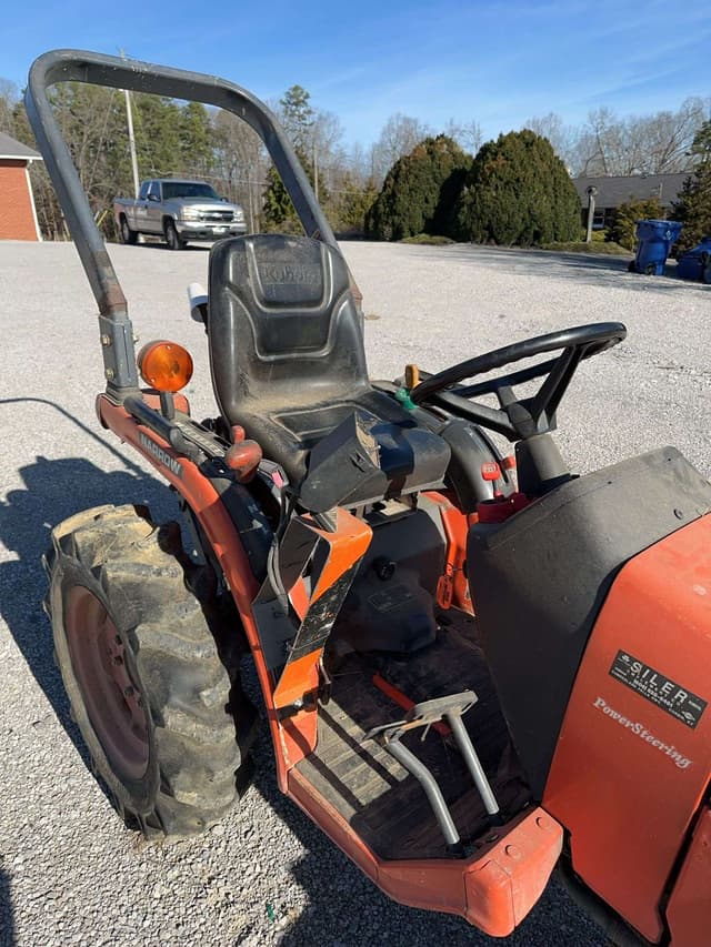 Image of Kubota B7510 equipment image 3