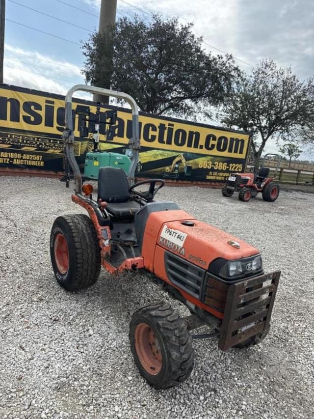 Image of Kubota B7510 equipment image 4