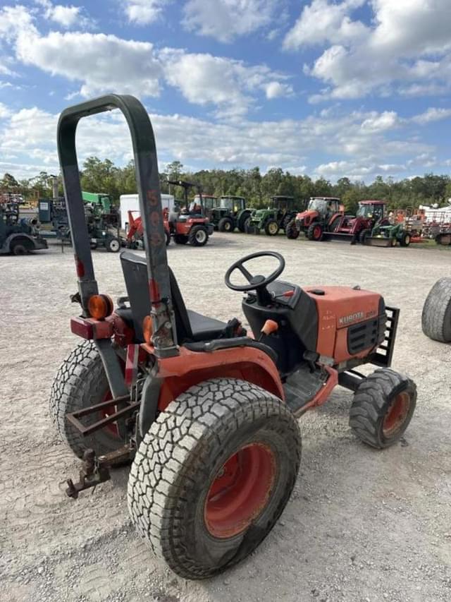 Image of Kubota B7510 equipment image 3