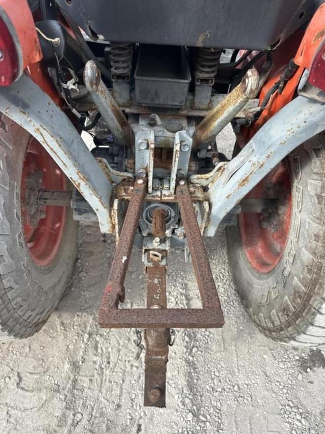 Image of Kubota B7510 equipment image 2
