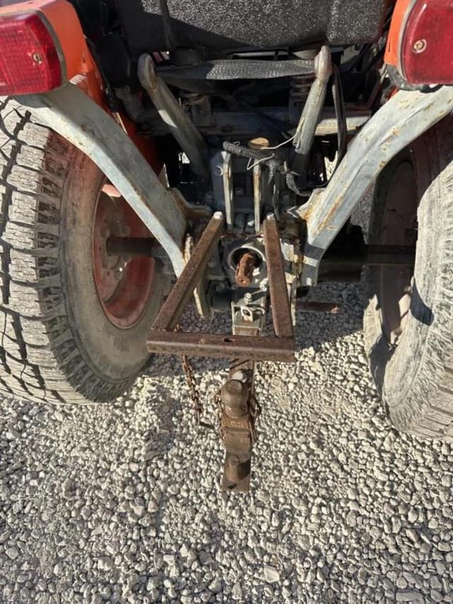Image of Kubota B7510 equipment image 2
