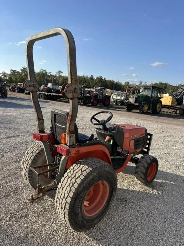 Image of Kubota B7510 equipment image 3