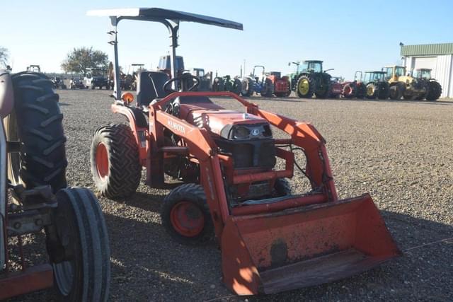 Image of Kubota B7510 equipment image 3