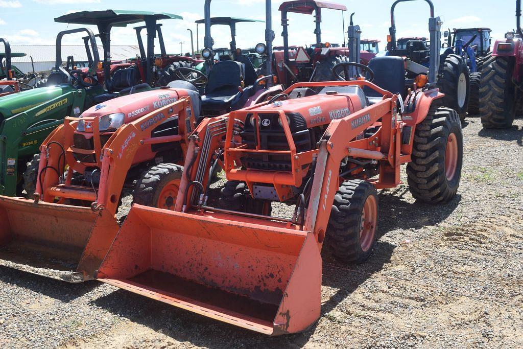 Image of Kubota B7800 Primary image