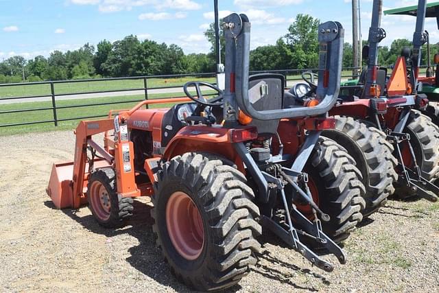 Image of Kubota B7800 equipment image 1