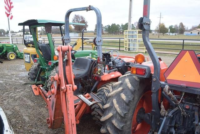 Image of Kubota B7800 equipment image 2