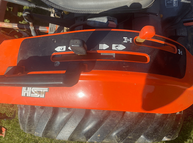 Image of Kubota B7800 equipment image 4