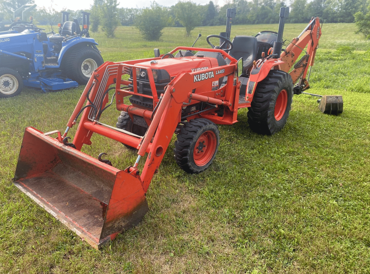 Main image Kubota B7800