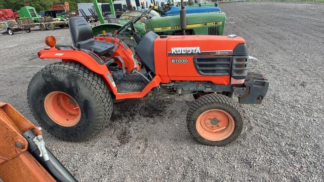 Image of Kubota B7800 equipment image 3