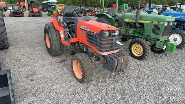 Image of Kubota B7800 equipment image 2