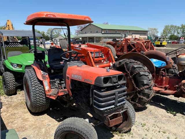 Image of Kubota B7800 equipment image 1
