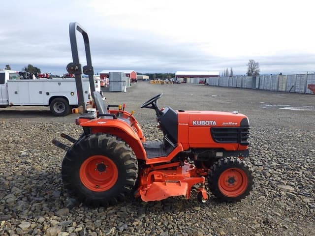 Image of Kubota B7800 equipment image 2
