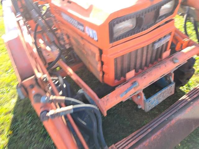 Image of Kubota B8200 equipment image 3