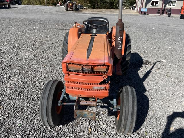 Image of Kubota B8200 equipment image 1