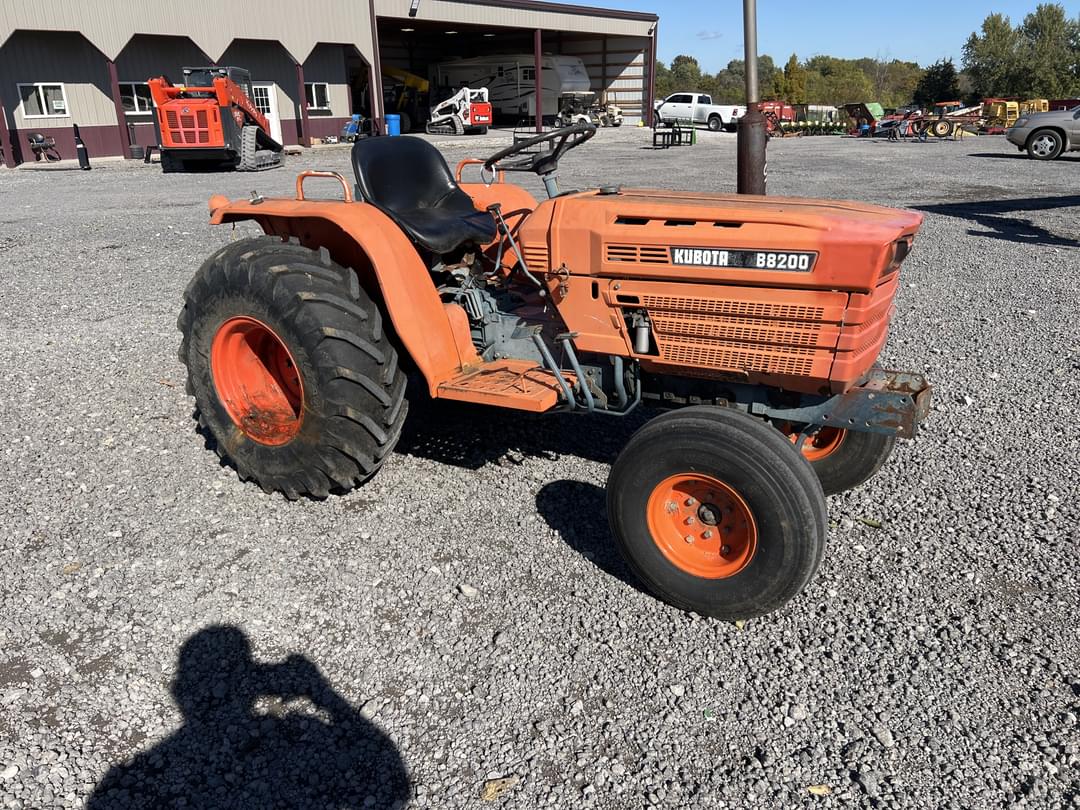 Image of Kubota B8200 Primary image