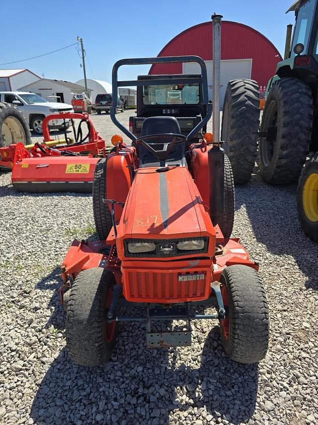 Image of Kubota B8200 equipment image 1