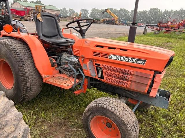 Image of Kubota B9200 equipment image 4
