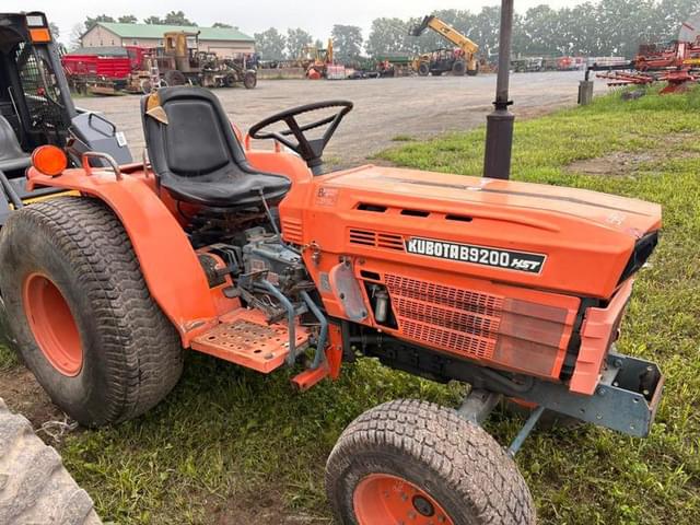 Image of Kubota B9200 equipment image 3