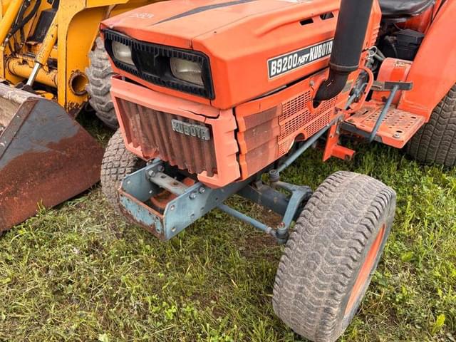 Image of Kubota B9200 equipment image 2