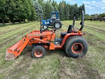 Main image Kubota B9200