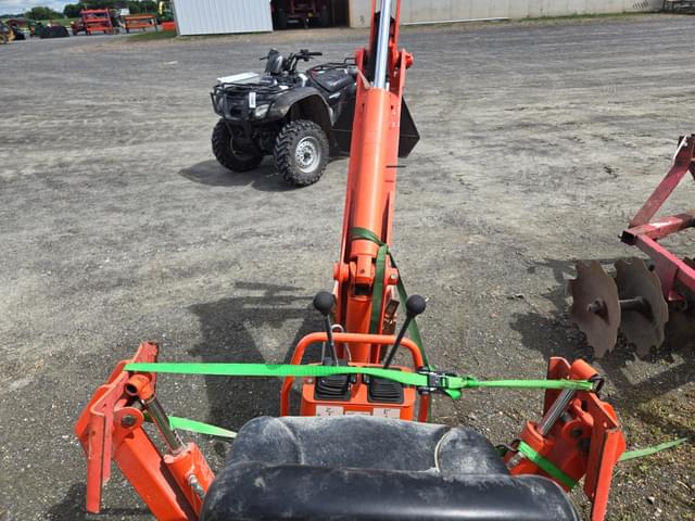 Image of Kubota BH77 equipment image 3