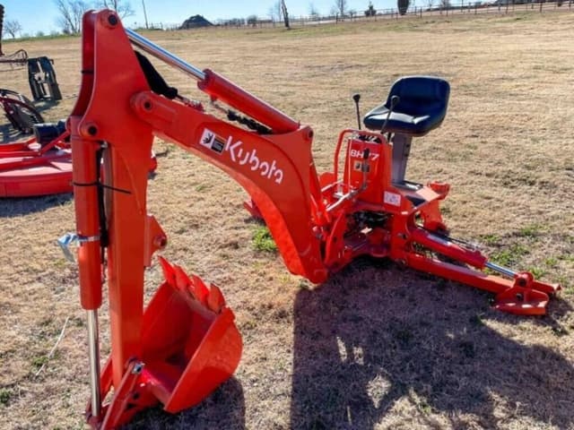 Image of Kubota BH77 equipment image 1
