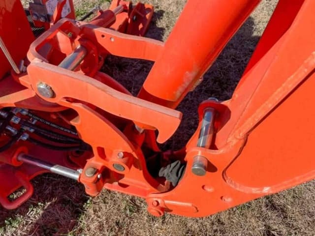 Image of Kubota BH77 equipment image 4