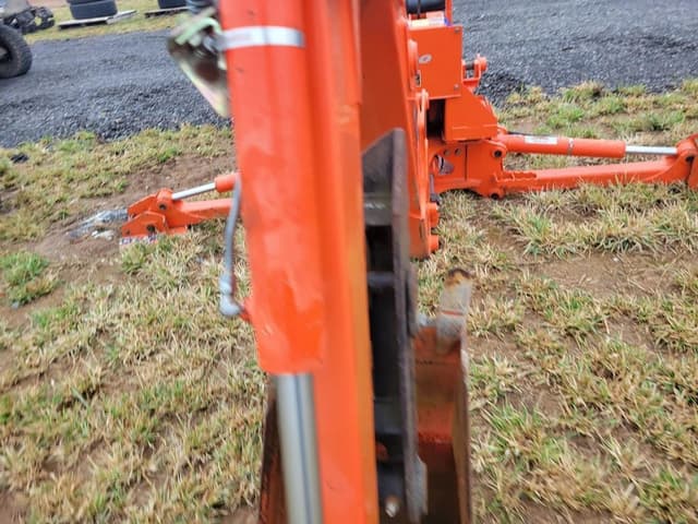 Image of Kubota  BH90 equipment image 3