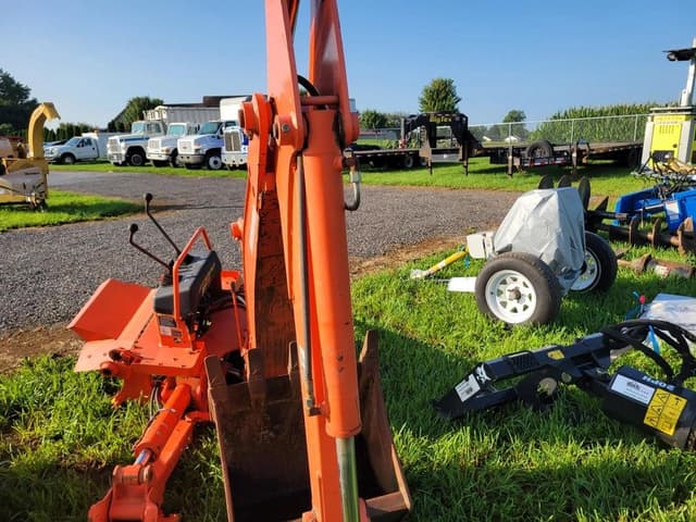 Image of Kubota BT1000 equipment image 1