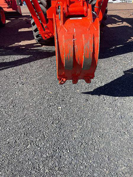 Image of Kubota BT1971 equipment image 3