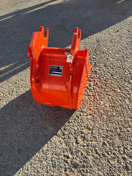 Image of Kubota BT1971 equipment image 3