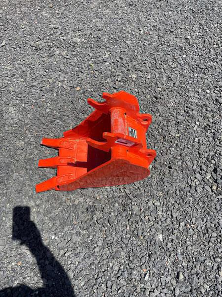 Image of Kubota BT1971 equipment image 1