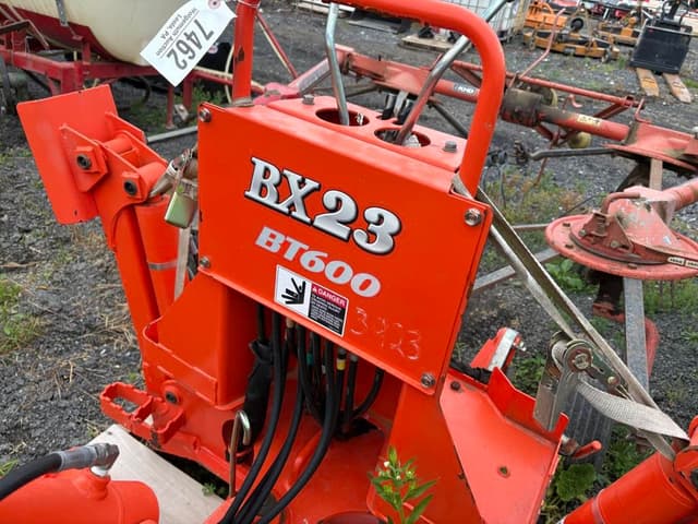 Image of Kubota BT600 equipment image 3