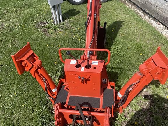 Image of Kubota BT900 equipment image 4