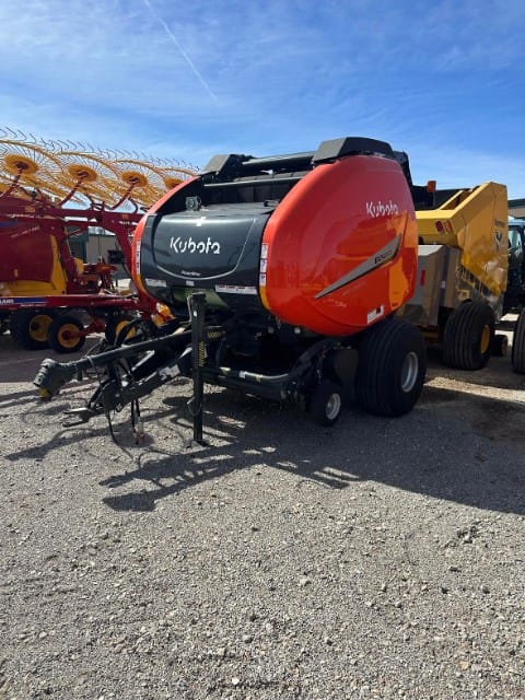 Kubota BV5200 Equipment Image0