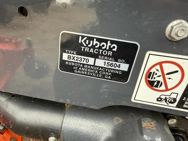 Image of Kubota BX2370 equipment image 2