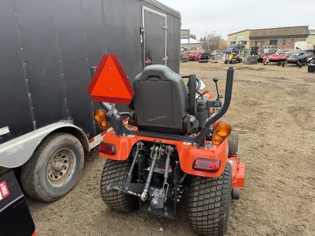 Image of Kubota BX2370 equipment image 4