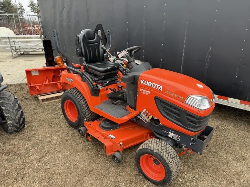 Kubota BX2370 Equipment Image0