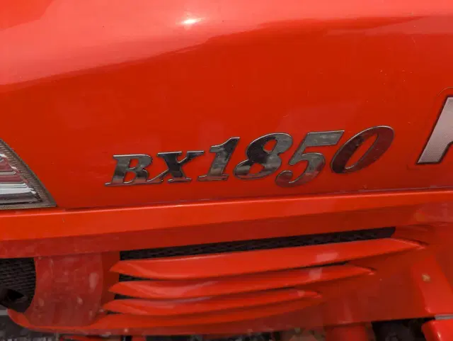 Image of Kubota BX1850 equipment image 3