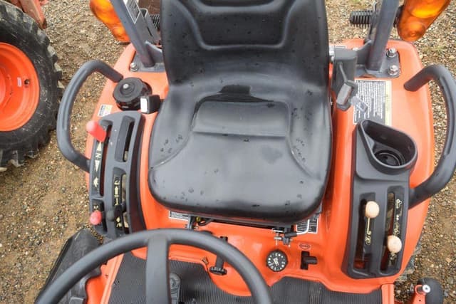 Image of Kubota BX1870 equipment image 4