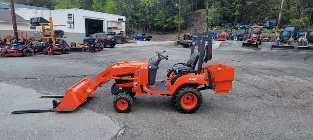Image of Kubota BX1870 equipment image 3