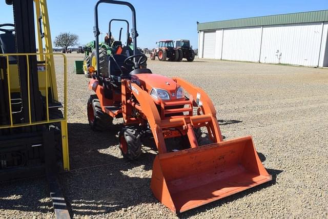 Image of Kubota BX1870 equipment image 3