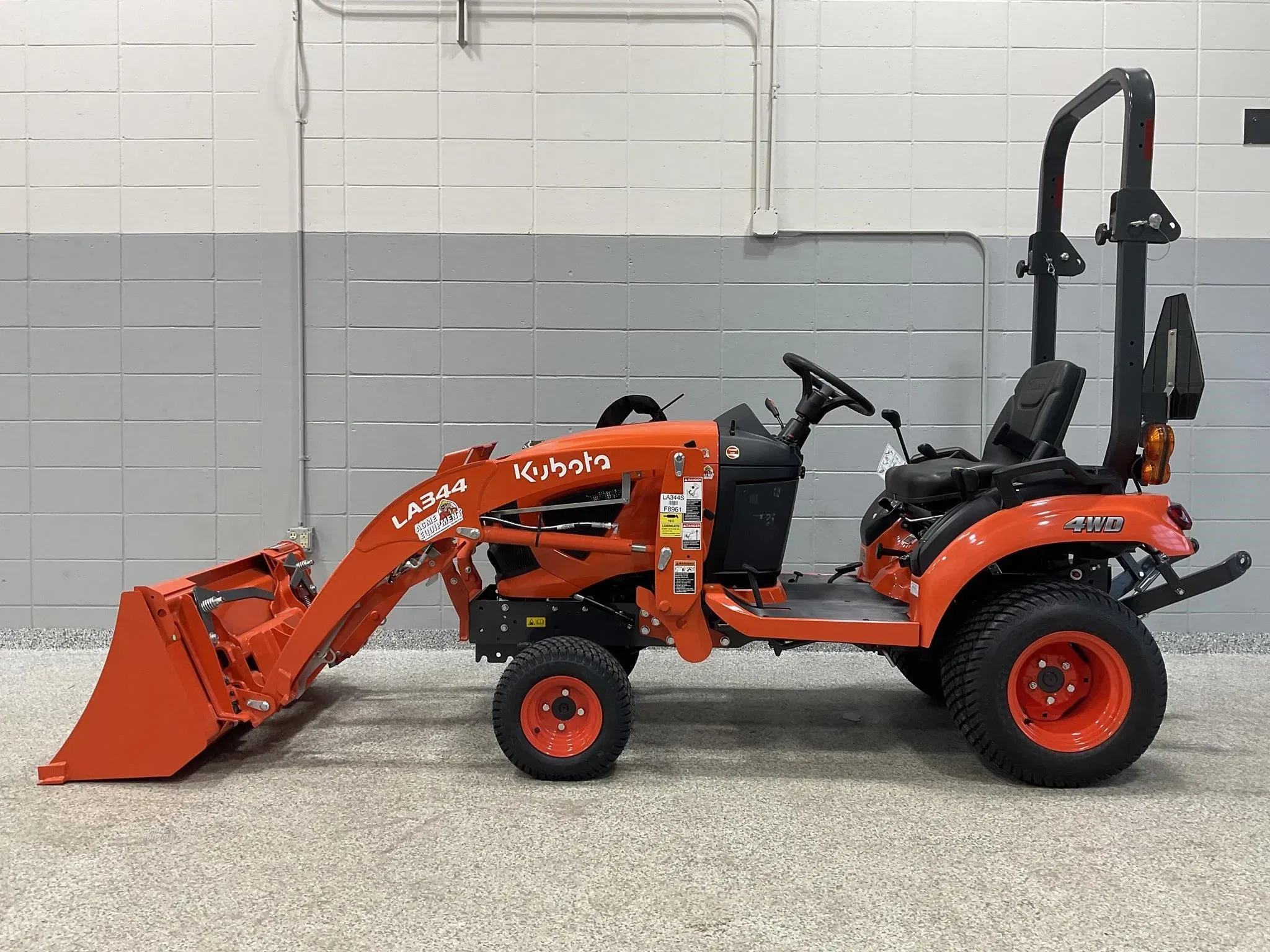 Kubota BX1880 Equipment Image0