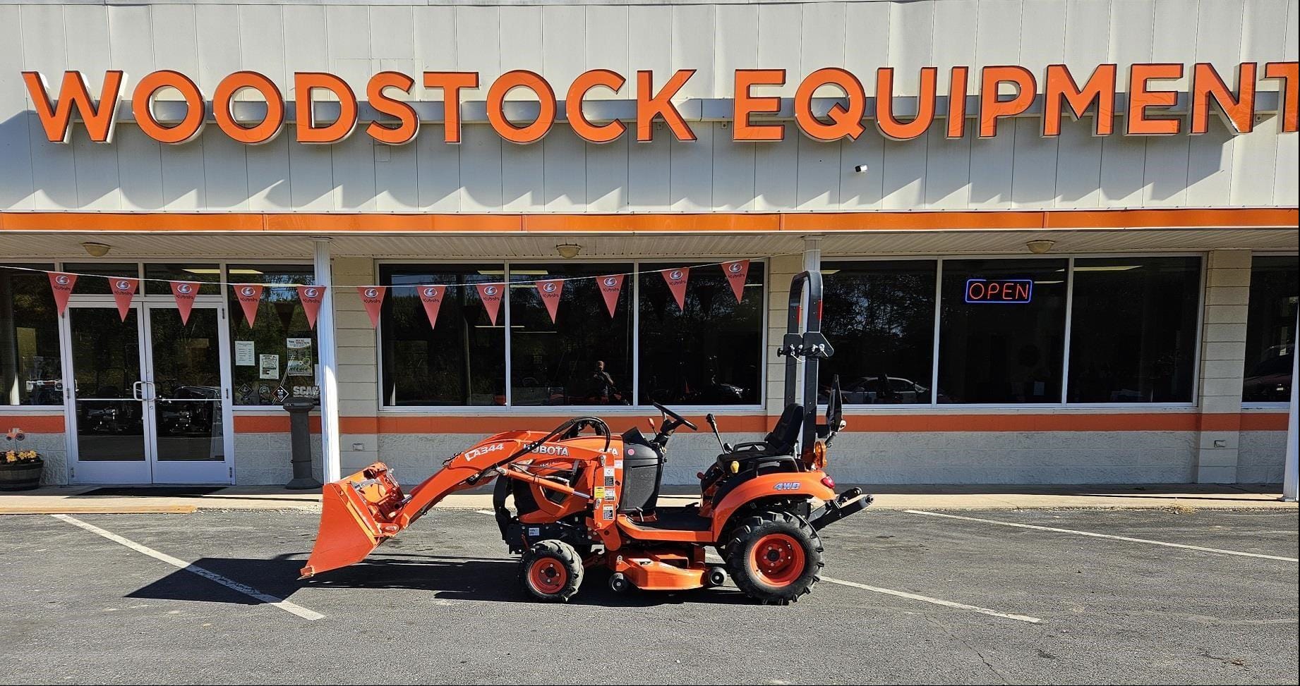 Kubota BX1880 Equipment Image0