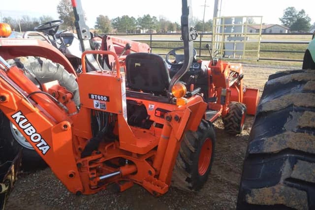 Image of Kubota BX22 equipment image 3