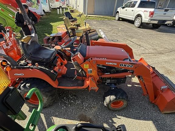 Image of Kubota BX22 equipment image 3